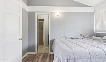 2540 Montyna Ln, Alford, FL 32420