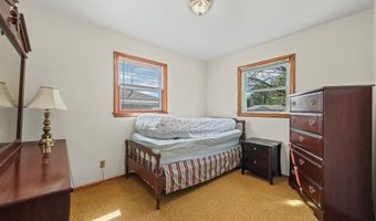 357 Maplewood Dr, Alliance, OH 44601