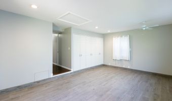 207 N MAPLE St, Bingen, WA 98605