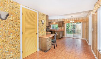 191 Parkview Dr, Aurora, OH 44202