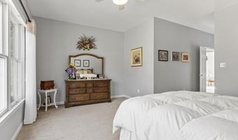 15 Pheasant Ln 15, Bedford, MA 01730