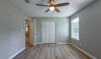 206 Riverchase Dr, Bainbridge, GA 39819