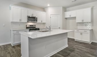 1060 QUEENSLAND Ln, Ayden, NC 28513