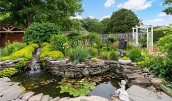 6 Varnum Ave, Bristol, RI 02809