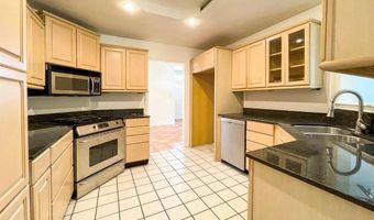 1215 Honeysuckle Dr, Keene, TX 76059