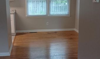 102 S Tunstall Ave, Apex, NC 27502