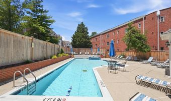 1608 W ABINGDON Dr 302, Alexandria, VA 22314