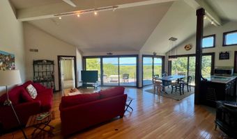 382 Lighthouse Rd, Aquinnah, MA 02535