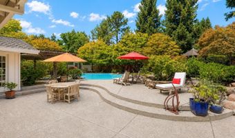 15 Saint Andrews Pl, Alamo, CA 94507