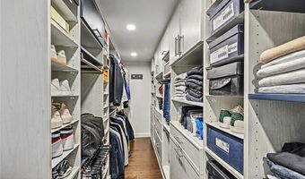 166 New Meadow Rd, Barrington, RI 02806
