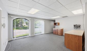 1287 Worthington Woods Blvd, Columbus, OH 43085