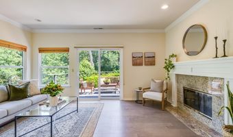 840 Seacliff Dr, Aptos, CA 95003
