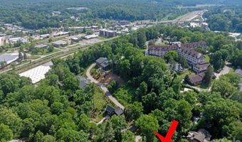 1 Pickwick Rd, Asheville, NC 28803