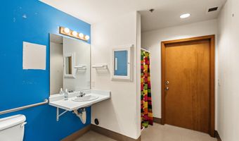 905 Skylark Pl, Ashland, OR 97520