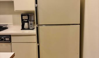 892 Chatham Ln W, Columbus, OH 43221
