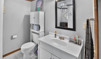 110 Pierce St, Arlington, WI 53911