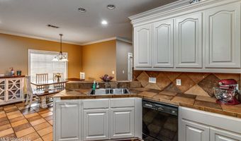 350 Edgewood Xing, Brandon, MS 39042