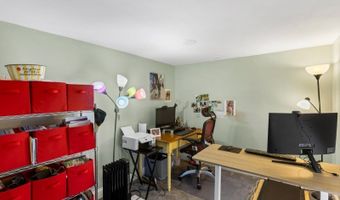 4 Saturn Ct, Alloway, NJ 07422