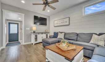 41 Dewey St, Arnolds Park, IA 51331