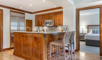 100 Bachelor Ridge Rd 3307, Avon, CO 81620
