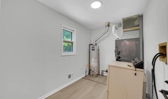 458 Woodhaven Blvd SE, Bayville, NJ 08721