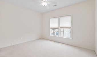 21565 CENTER POINT Cir, Ashburn, VA 20147