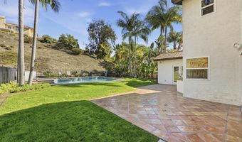 2070 Tiffany Dr, Oceanside, CA 92056