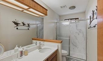 102 S Hackberry Dr, Alpine, TX 79830