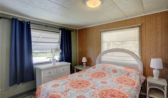 410 Osprey Dr, Barefoot Bay, FL 32976