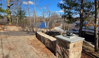 17 Jamaica Way, North Kingstown, RI 02852