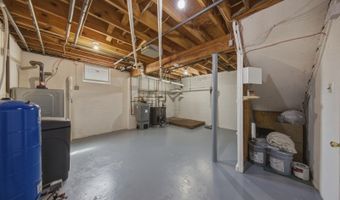 51 Zinnia Dr, Alloway, NJ 07418