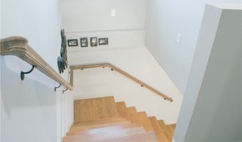 542 N Kilkea Dr, Los Angeles, CA 90048