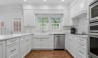 2514 Pheasant Dr, Albany, GA 31721