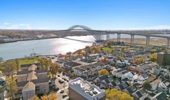 117 W 2ND St 202, Bayonne, NJ 07002