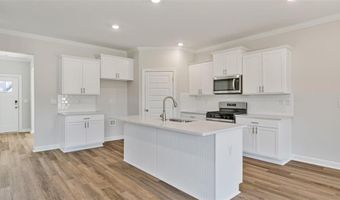 712 ASHETON Dr, Auburn, AL 36801