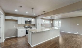 1024 ESPEJO St NE, Albuquerque, NM 87112