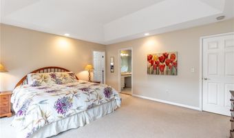 175 Crown Royal Dr, Amherst, NY 14221