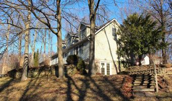 880 W Mashie Ct, Angola, IN 46703