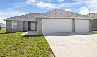 120 Pin Oak Dr, Aurora, MO 65605