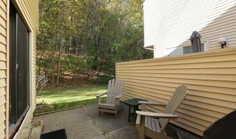 62 Deer Run 62, Bethel, CT 06801