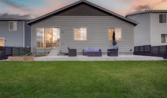 121 S Vandriver Way, Aurora, CO 80018