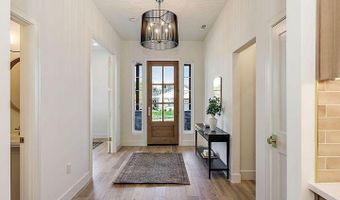 271 Cove Rd, Ashland, OR 97520