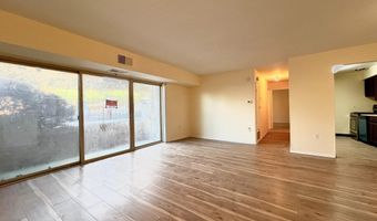 5217 NEWTON St 101, Bladensburg, MD 20710