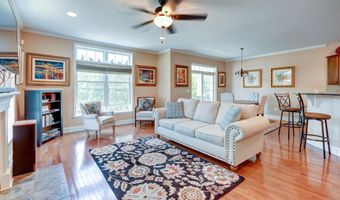 84 Andriana Ln, Albany, NY 12204