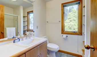 227 Glendale Dr, Bristol, CT 06010