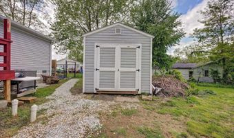 2106 E 24th St, Bedford, IN 47421