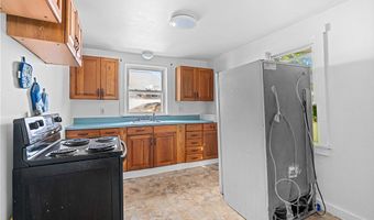 1302 Irwin St, Aliquippa, PA 15001