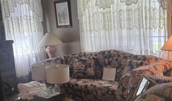 74 Lafayette St, Alexander City, AL 35010