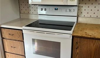 2256 90th St SW, Appleton, MN 56208