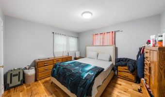 73 Davis Dr, Bergenfield, NJ 07621